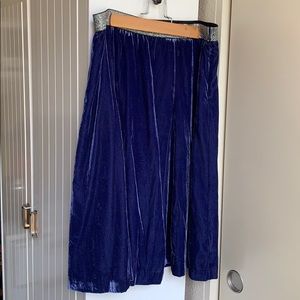 Velvet midi skirt